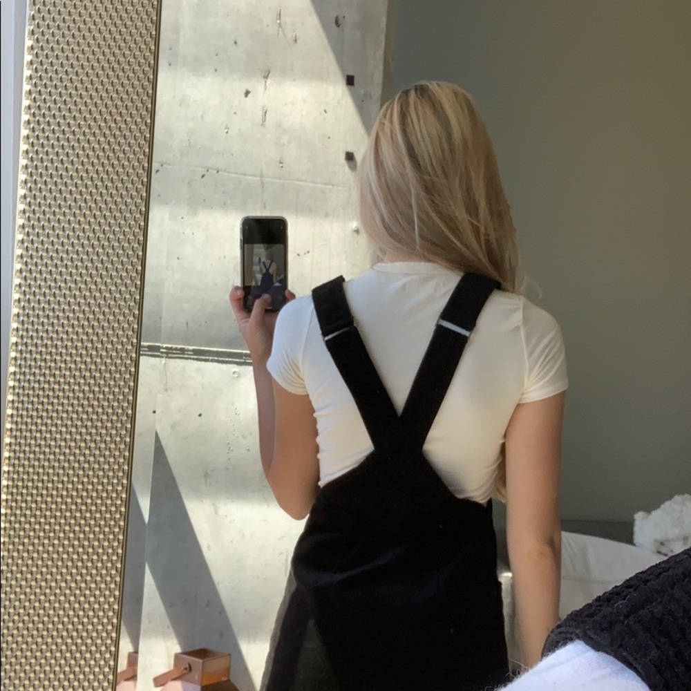 Overall dress - Picture 3 of 3